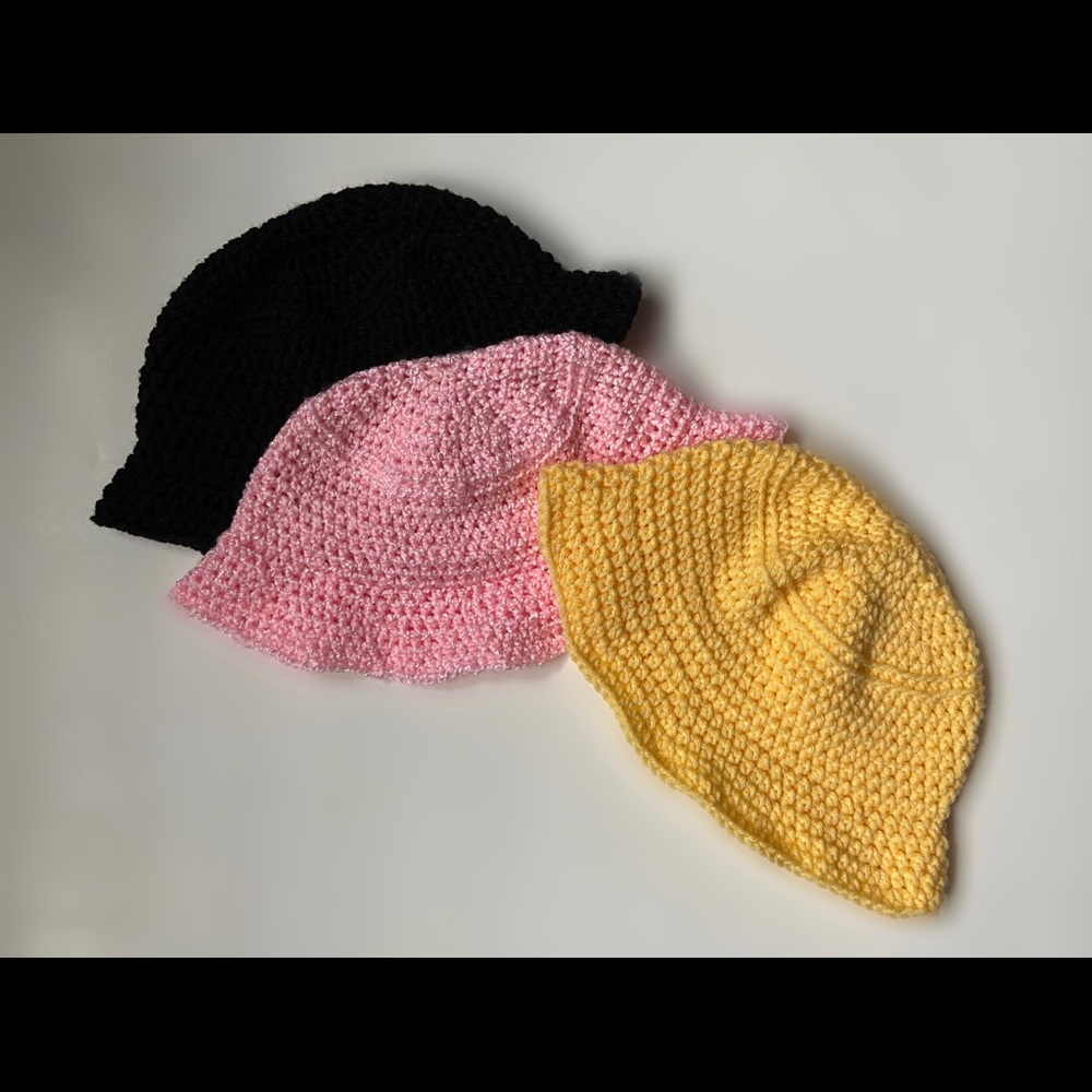 Crochet bucket hat